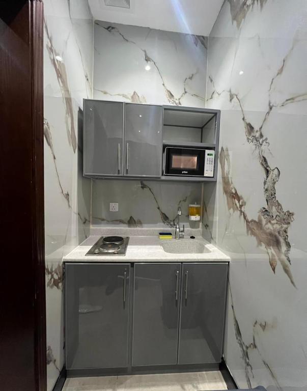 Al Dana Suites for Serviced Apartments