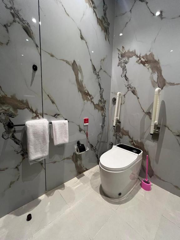 Al Dana Suites for Serviced Apartments